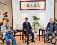 情怀之光:两位老匠人,一辈子木作情